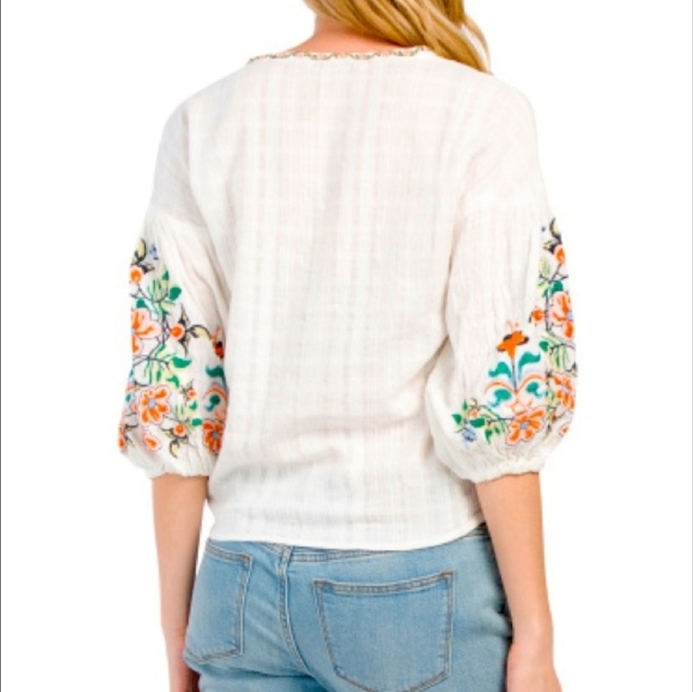 Max Studio peasant embroidered boho blouse ASO Bella Swan Sz Med - Picture 5 of 16